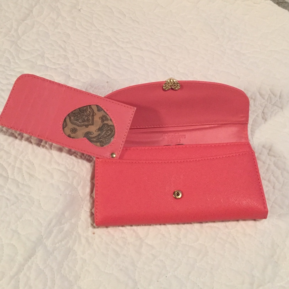 Wallet - Picture 2 of 4